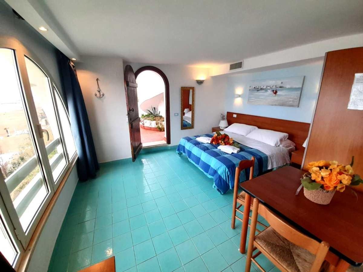 Casa Vacanze Elianto Anzio Eksteriør billede