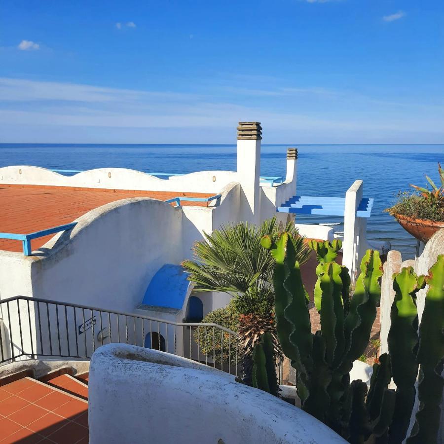 Casa Vacanze Elianto Anzio Eksteriør billede